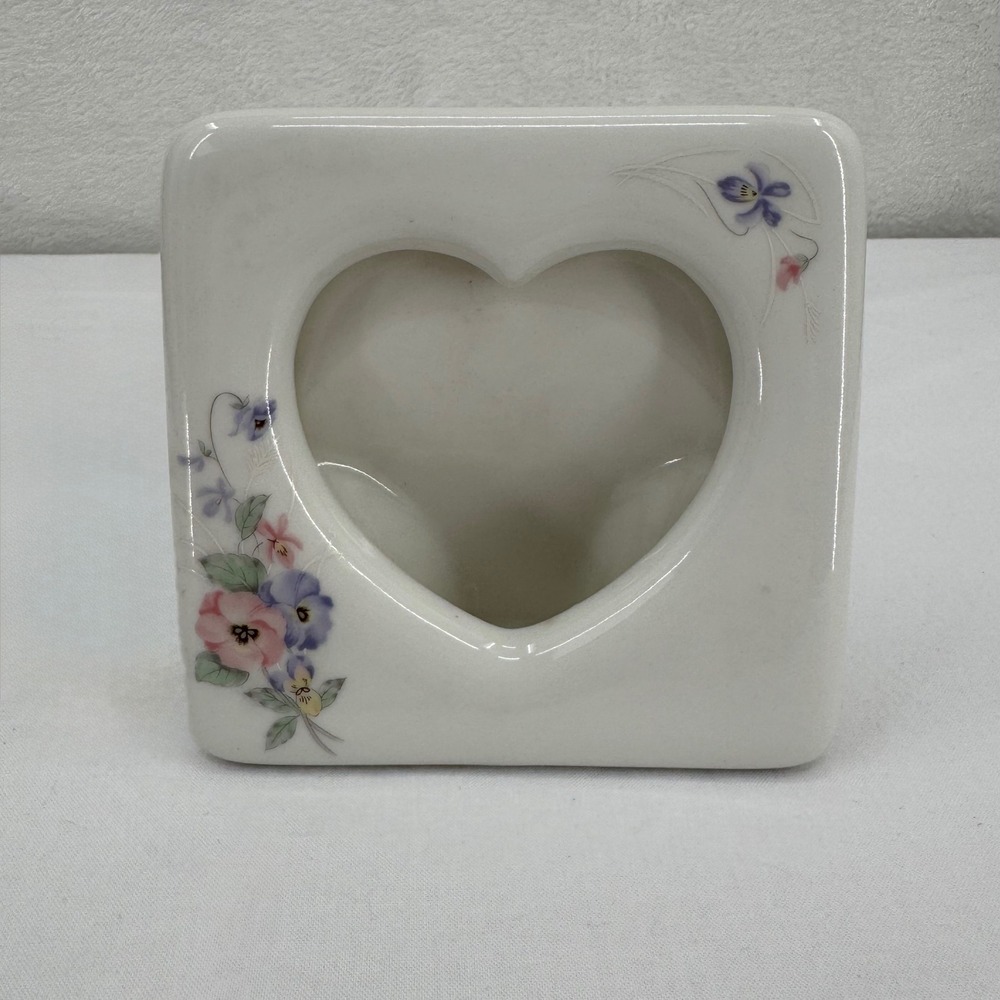 Russ Berrie 4928 Ceramic Heart Photo Frame Floral Boutique of Love Cottagecore